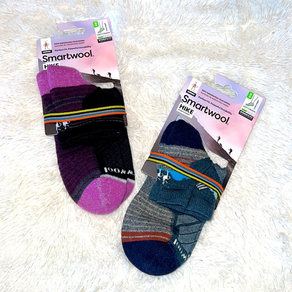 SMARTWOOL ANKLE HEIGHT HIKE SOCKS - Picture 1 of 3